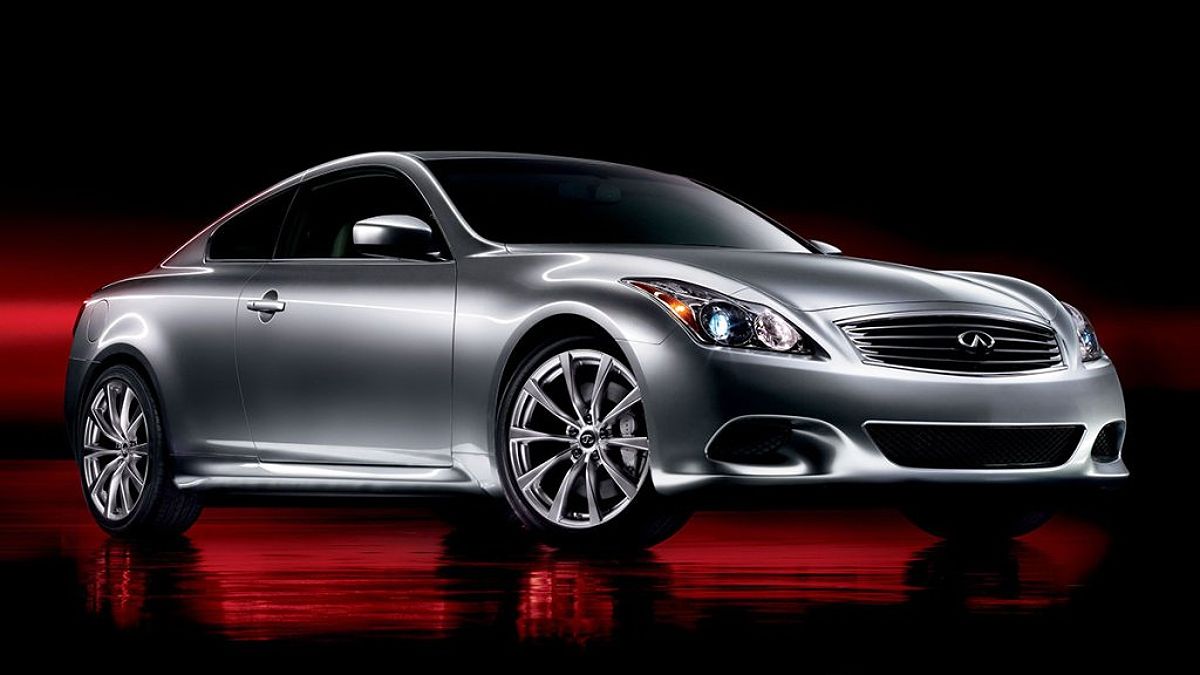 2009 Infiniti G37 Coupe in silver