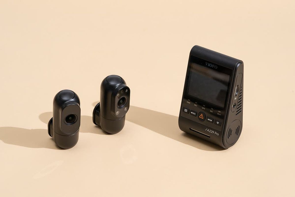 The forward-facing, rear, and interior cameras of the Viofo A229 Pro 3-channel version